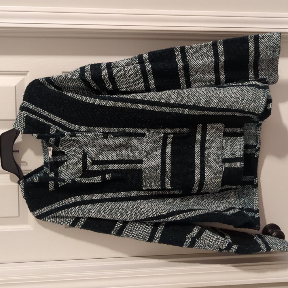 Artesanias Cuamatzi Baja hoodie, size xl